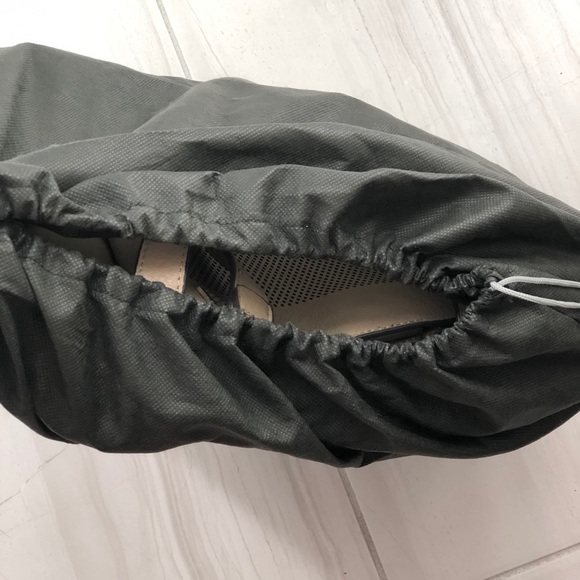 Vince Camuto purse - Picture 6 of 8